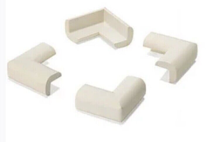 PARASPIGOLI INOFIX IMBOTTITO AUTOADESIVO IN GOMMAPIUMA BIANCO 24X52X5mm