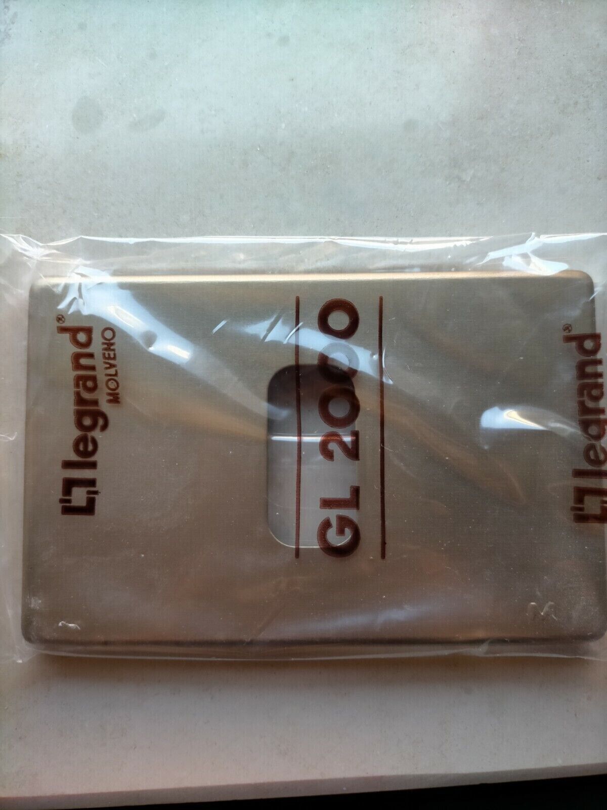 PLACCA MOLVENO LEGRAND GL2000 ORO IN ALLUMINIO 1,2,3 POSTI