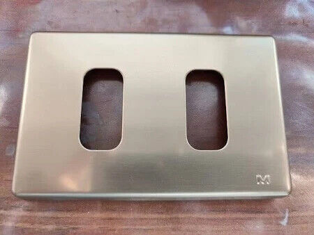 PLACCA MOLVENO LEGRAND GL2000 ORO IN ALLUMINIO 1,2,3 POSTI